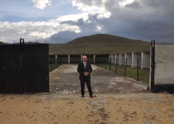 Muş Bulanık’ta sahipsiz hayvanlar için yapılan barınak bitme aşamasına geldi