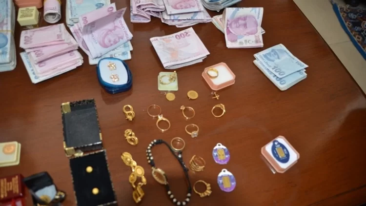 Muşlu kadınlar ziynet eşyalarını Gazze'ye bağışladılar! muslu kadinlar ziynet esyalarini gazze ye bagisladilar habermeydan