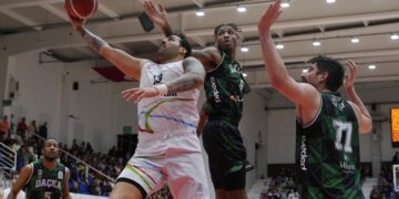 Petkimspor, Darüşşafaka’yı farklı yendi!
