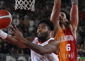 Pınar Karşıyaka, Galatasaray Ekmas’ı farklı yendi!