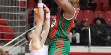 Pınar Karşıyaka, Samsun’dan galibiyetle dönüyor!