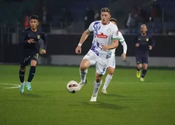 Rizespor kupada 4 attı!