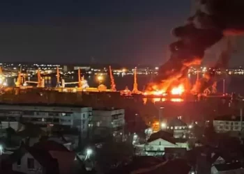 Rus donanma gemisi imha edildi