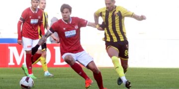 Sivasspor, sahasında ilk galibiyetini aldı!