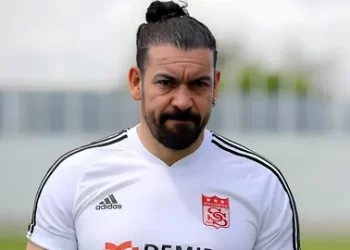 Sivasspor, Servet Çetin ile yollarını ayırdı!