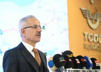 Bakan Uraloğlu açıkladı: Tren gecikmelerini minimum seviyeye çekmeyi hedefliyoruz