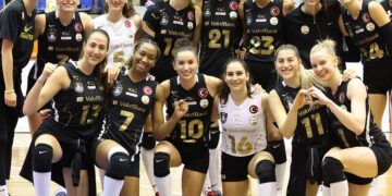 VakıfBank, deplasmanda Aydın Büyükşehir Belediyespor’u mağlup etti