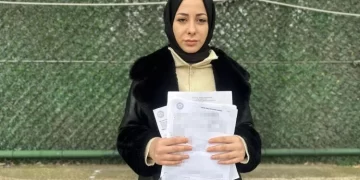 Avukat kocadan şiddet skandalı: Eşini ve eşinin ailesini darp etti