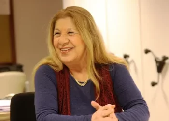 Usta sanatçı Ayla Algan vefat etti