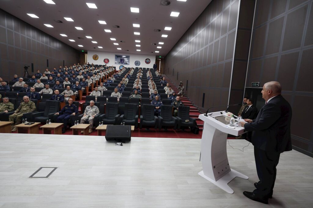 Bakan Guler habermeydan