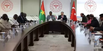 Bakan Koca, Burkina Faso heyeti ile görüştü