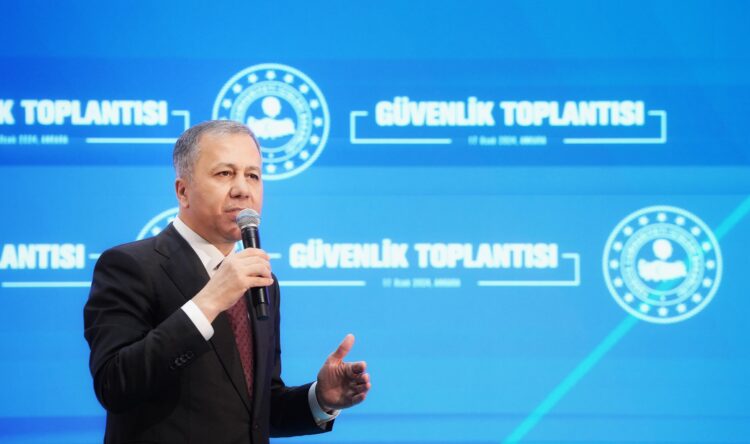 Bakan Yerlikayanin Baskanliginda Guvenlik Toplantisi Yapildi habermeydan
