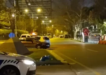Bakanlık önünde dur ihtarına uymayan şüpheli etkisiz hale getirildi