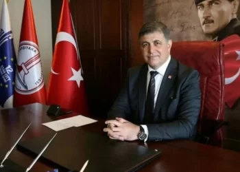 CHP’nin İzmir Büyükşehir Belediye Başkan adayı Cemil Tugay kimdir?