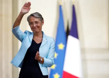 Fransa Başbakanı Elisabeth Borne istifa etti