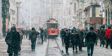 Meteoroloji ve AKOM’dan kar uyarısı! İstanbul’a ne zaman kar yağacak?