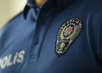 Polis memuru kalbi duran adamı hayata döndürdü