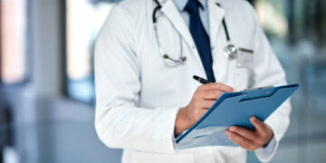 Sağlık Bakanlığı 27 bin sağlık çalışanı istihdam edecek