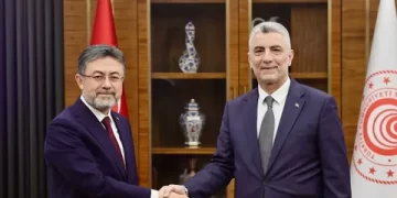 Tarım ve Orman Bakanı Yumaklı, Ticaret Bakanı Bolat ile bir araya geldi