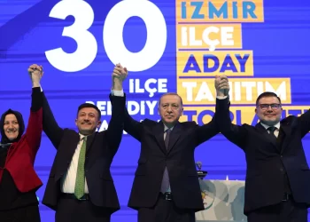 AK Parti İzmir adayları açıklandı