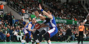 Anadolu Efes, Bursaspor deplasmanında kazandı!