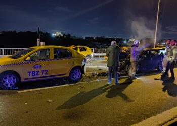 15 Temmuz Şehitler Köprüsü’nde meydana gelen kazada 10 araç birbirine girdi