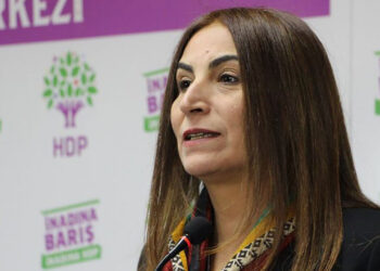 Aysel Tuğluk'un AYM'ye yaptığı başvuru hakkında açıklama Aysel Tuğluk’un AYM’ye yaptığı başvuru hakkında açıklama