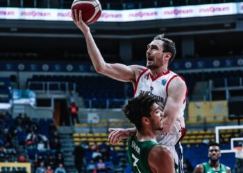 Bahçeşehir Koleji, Sporting’i yenerek 5’te 5 yaptı!