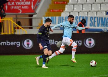 Başakşehir, deplasmanda Kasımpaşa’yı farklı yendi!