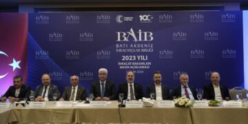 Batı Akdeniz Bölgesi’nde gerçekleşen ihracat miktarı 2 milyar 674 milyon doları aştı