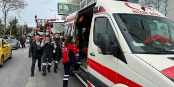 Bayrampaşa Belediyesi binasında yangın meydana geldi