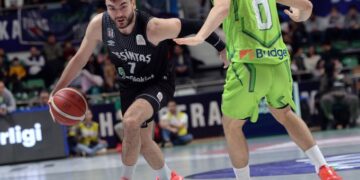 Beşiktaş Emlakjet,  TOFAŞ’ı deplasmanda yendi!
