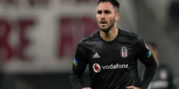 Beşiktaş, eski futbolcusu Victor Ruiz’e 2.7 milyon Euro ödeme yaptı!