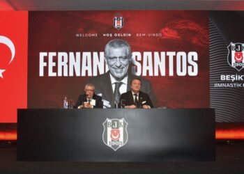 Beşiktaş’ta Fernando Santos imzayı attı!
