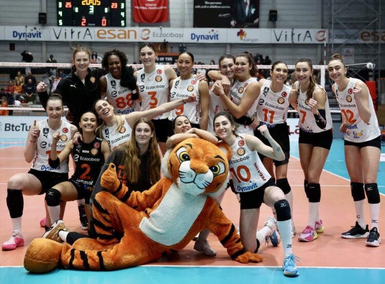 eczacibasi dynavit turk hava yollari ni 3 0 la gecti habermeydan