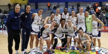 Fenerbahçe Alagöz Holding, Kupada yarı finale yükseldi!