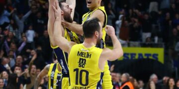 Fenerbahçe Beko, Bahçeşehir Koleji’ni uzatmalarda yendi!