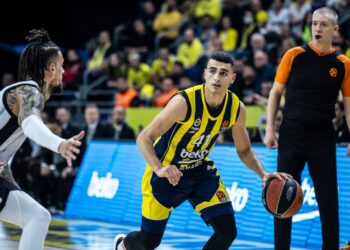 Fenerbahçe Beko, Virtus Bologna’yı evinde rahat yendi!