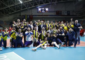 Fenerbahçe, CEV Cup’ta çeyrek finale yükseldi!