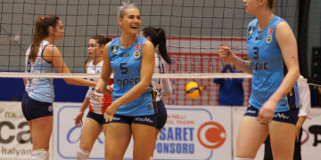 Fenerbahçe Opet, Aydın’a deplasmanda set vermedi!