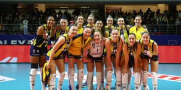 Fenerbahçe Opet, deplasmanda Beşiktaş Ayos’u rahat geçti!