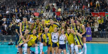 Fenerbahçe Opet, Şampiyonlar Ligi’nde çeyrek finale yükseldi!