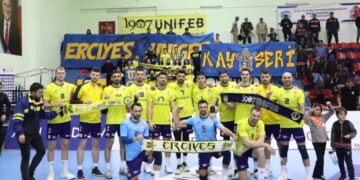 Fenerbahçe Parolapara deplasmanda kazandı!