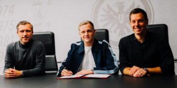 Galatasaray ile adı anılıyordu, Eintracht Frankfurt’la imzaladı!