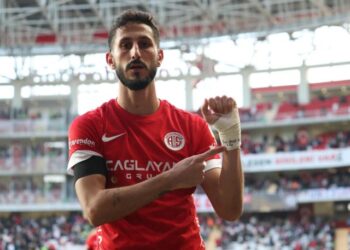 İsrailli futbolcu hakkında sınırdışı kararı!