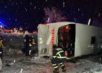 İstanbul-Sinop seferini yapan otobüs kaza yaptı: 6 kişi öldü 33 kişi yaralandı