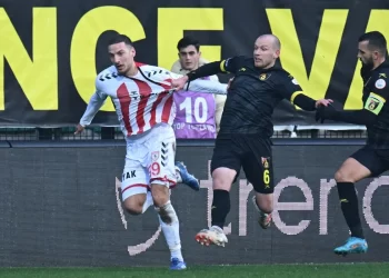 İstanbulspor ile Samsunspor puanları paylaştı!