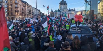 İsveç’te, Filistin için binlerce kişi yürüdü!