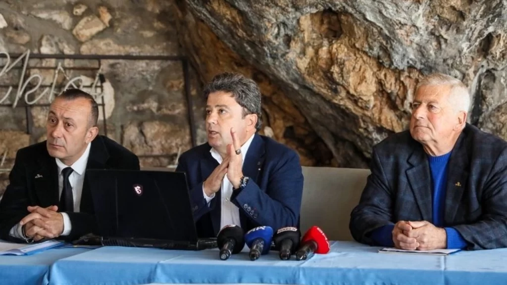 iyi parti istifa antalya habermeydan