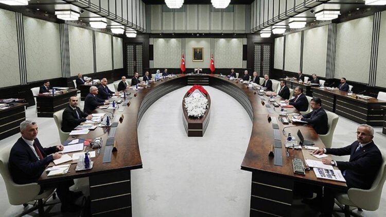 Cumhurbaşkanı Erdoğan'ın liderliğinde kabine toplantısı başladı: Emekliye ek zam beklentisi gündemde! kabine habermeydan